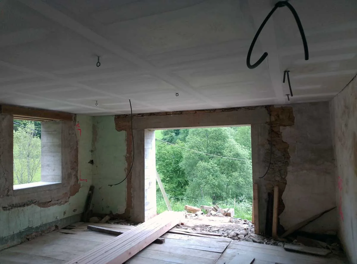 Plafond neuf jointé et poncé